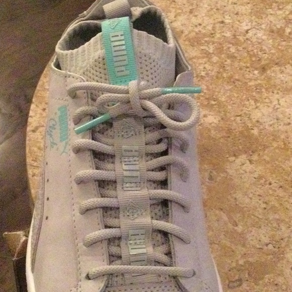 Gray  & mint green puma - Picture 3 of 7